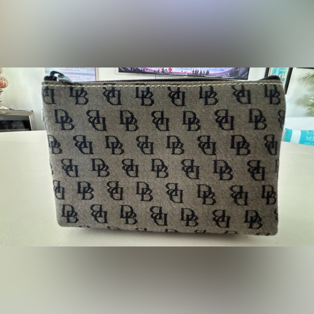 Dooney & Bourke | Monogram Canvas Coin Purse - Picture 5 of 7